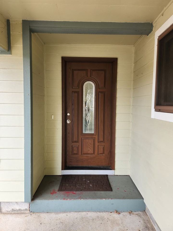 2412 Eureka Ave - Photo 4 of 20