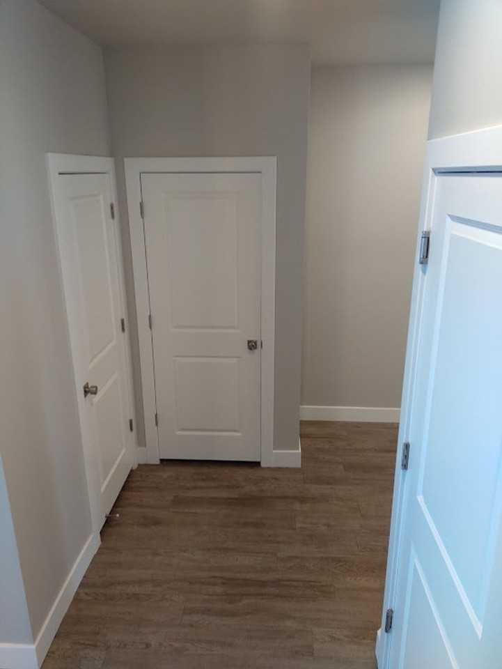 253 E 3100 N - Photo 2 of 16