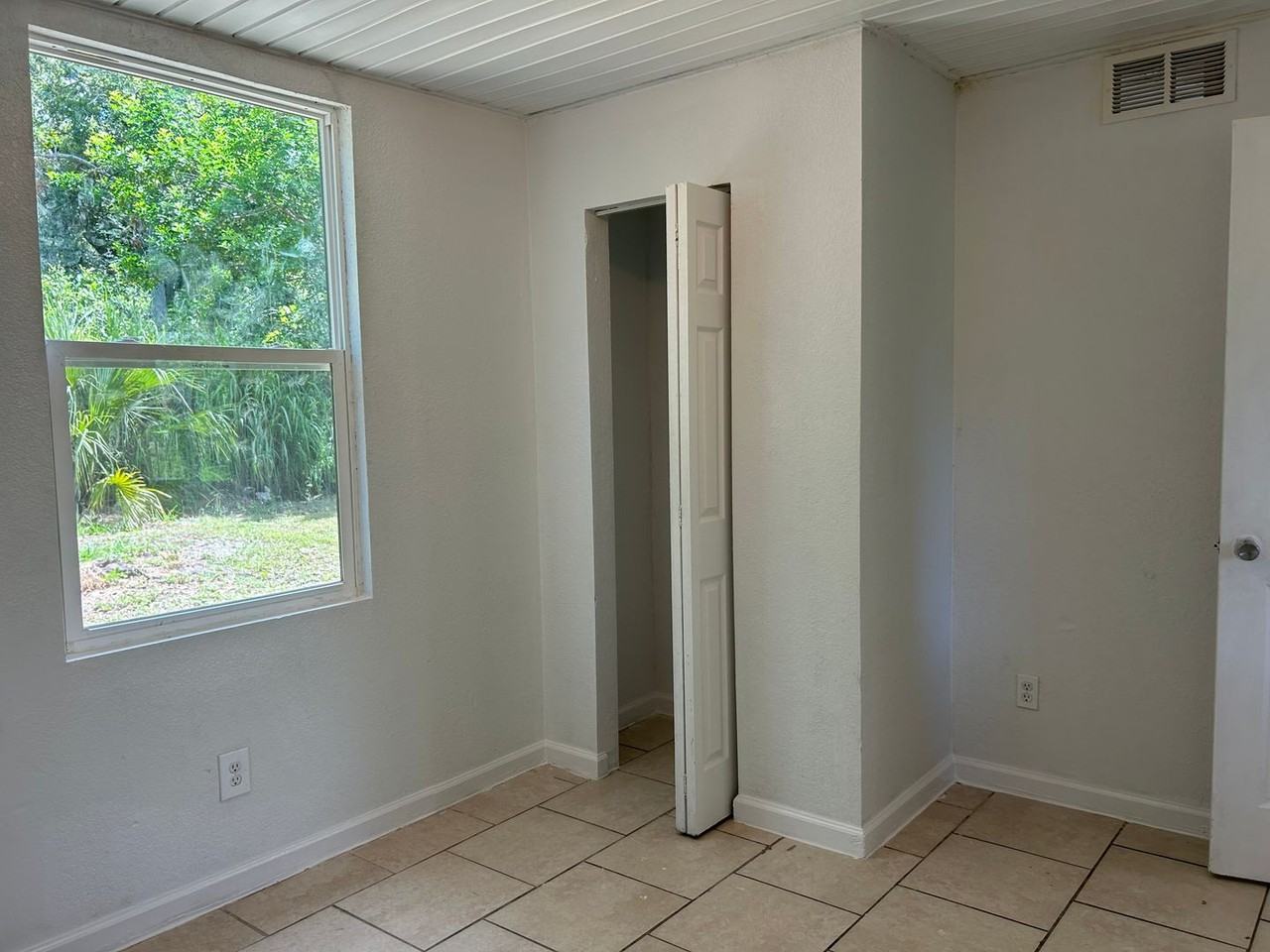 1567 19th St - Photo 5 of 15