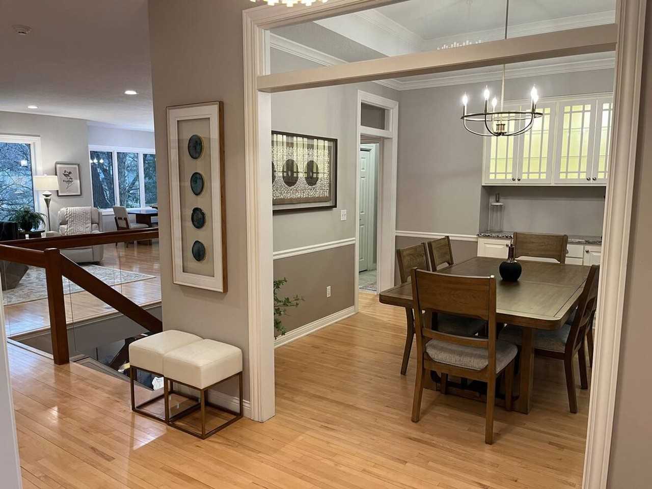 2015 Glendale Hills Drive Northeast - Photo 5 of 24