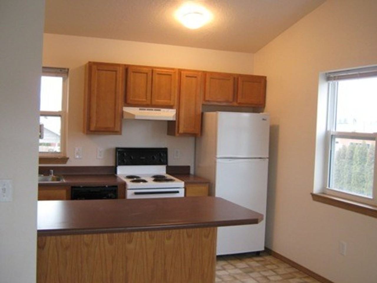 1101 N Russell St #301 - Photo 4 of 12