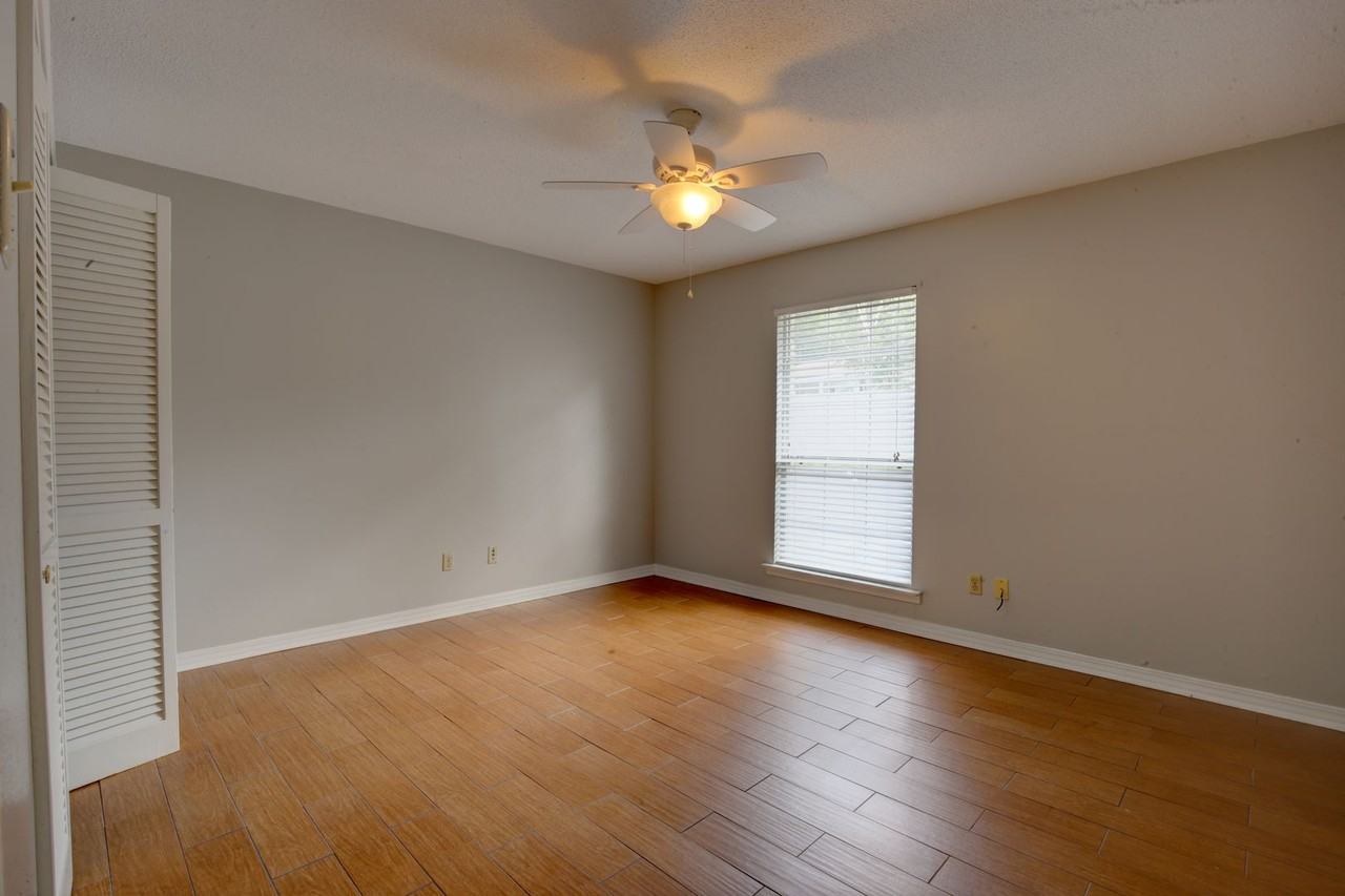 207 S Mobile St #114 - Photo 5 of 12