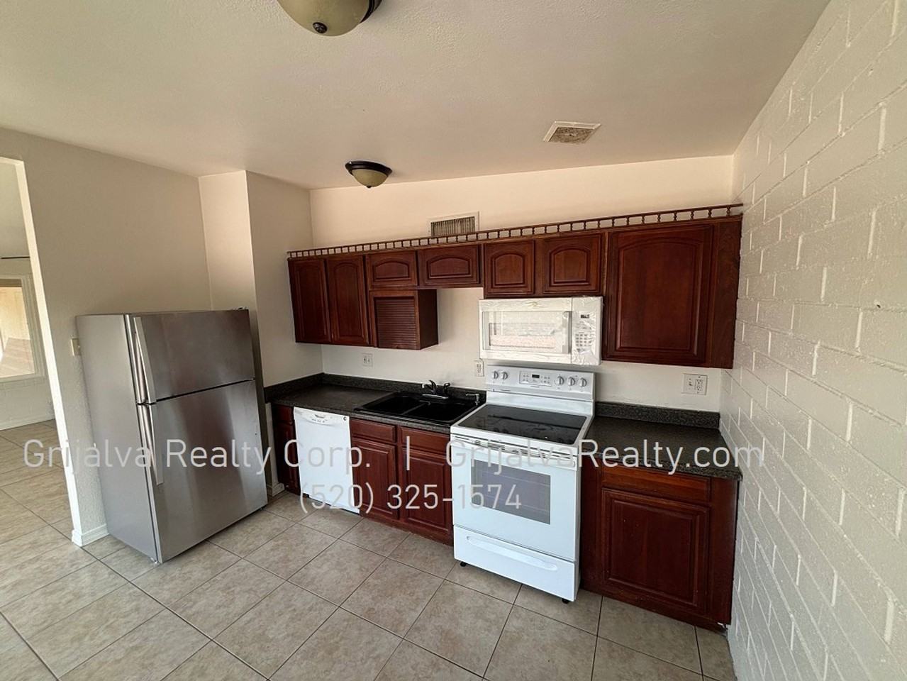 7421 E Rose Dr - Photo 4 of 13