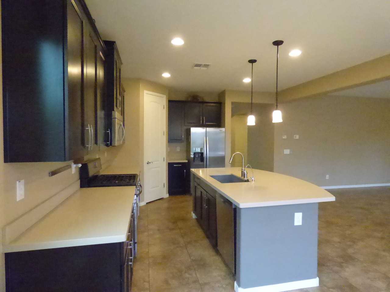 20737 W Valley View Dr - Photo 4 of 22