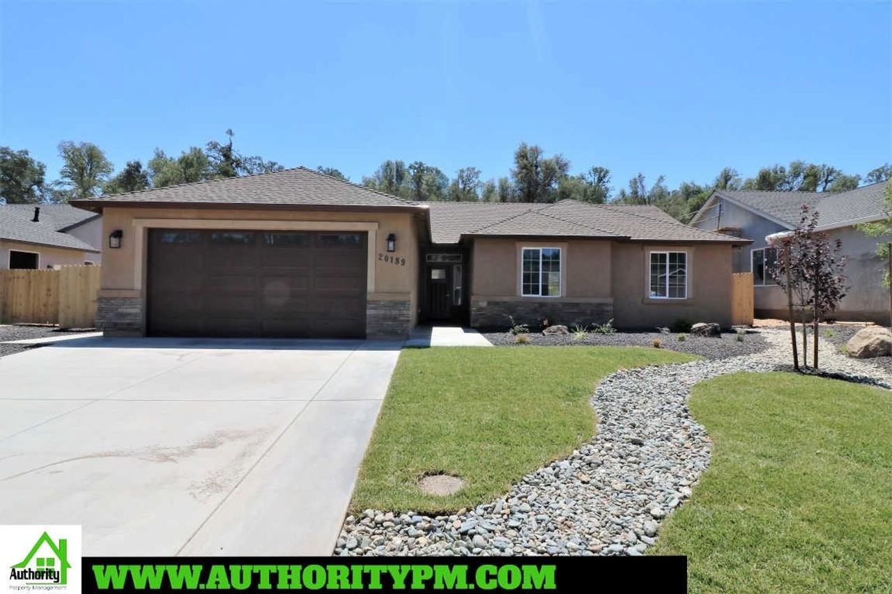 20189 Ballentine Dr - Photo 2 of 23