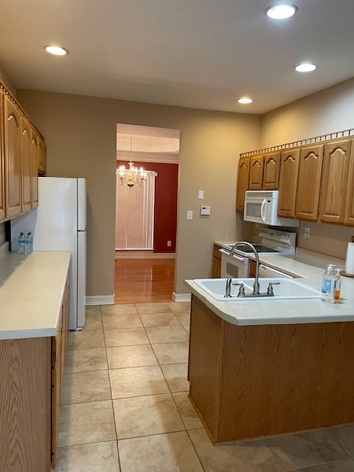 1534 Benjamin Cir Nw - Photo 3 of 12
