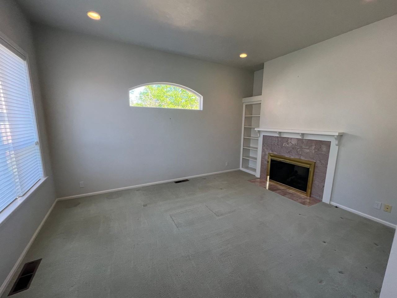 1770 River Pointe Loop - Photo 3 of 24