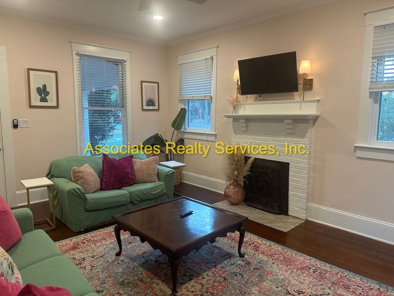 916 Nw 16th Ave - Photo 5 of 27