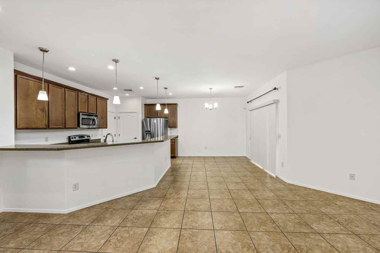 4261 N Golden Ridge Ln - Photo 6 of 44