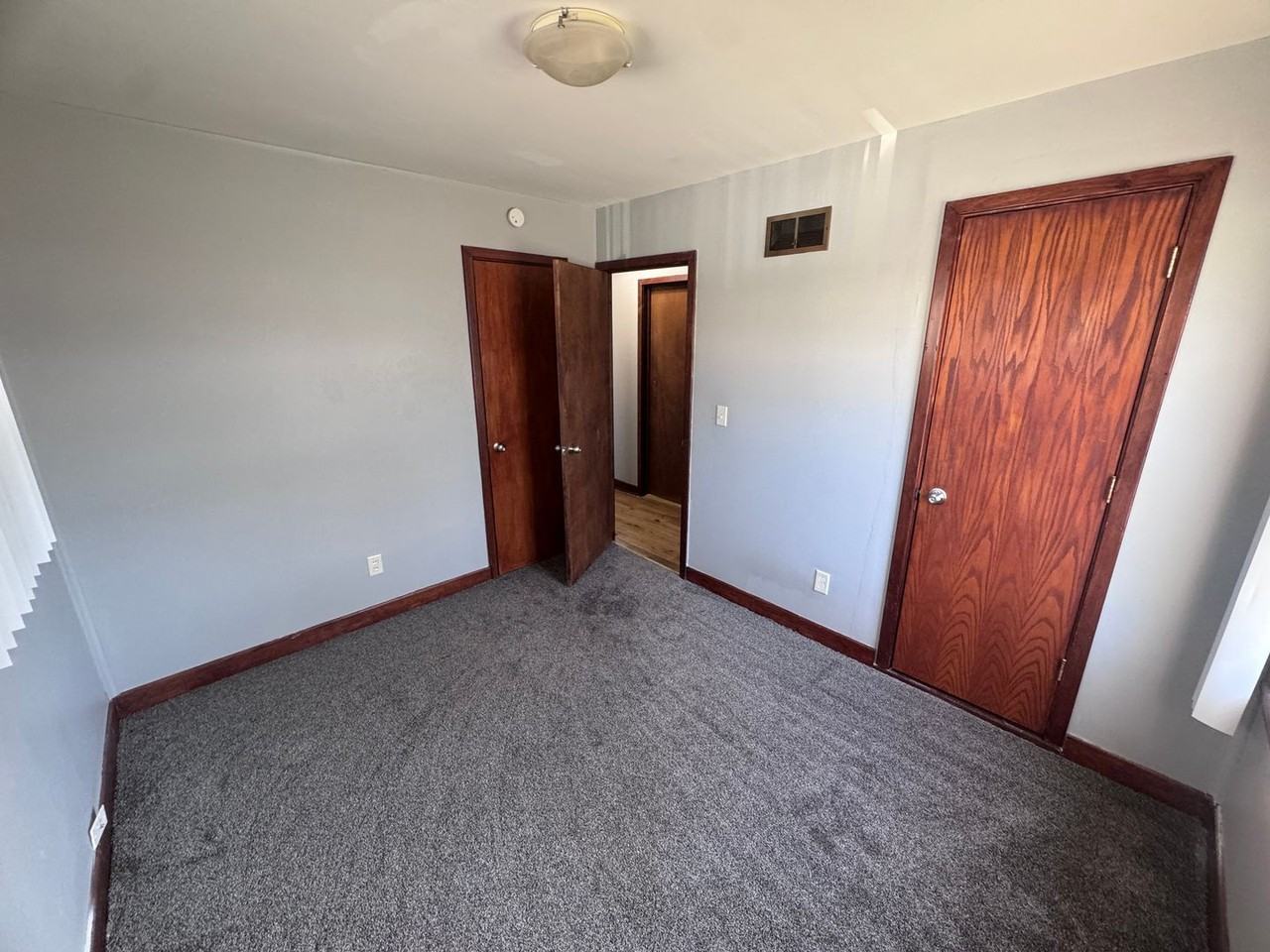 5300 W Zeamer St - Photo 6 of 14