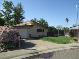 featured image of 4937 Clear Cir