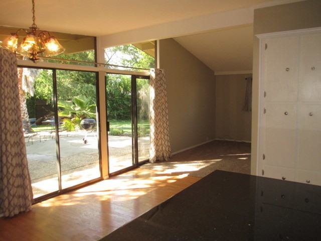 4937 Clear Cir - Photo 7 of 33