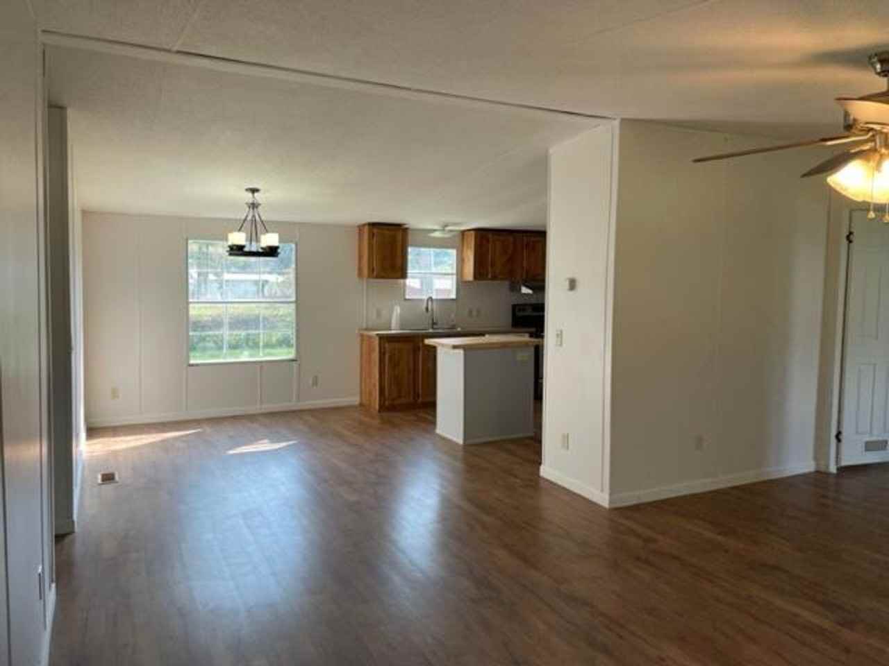 137 Fairlane Rd - Photo 3 of 10