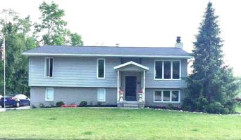 featured image of 4445 N Deer Park Dr