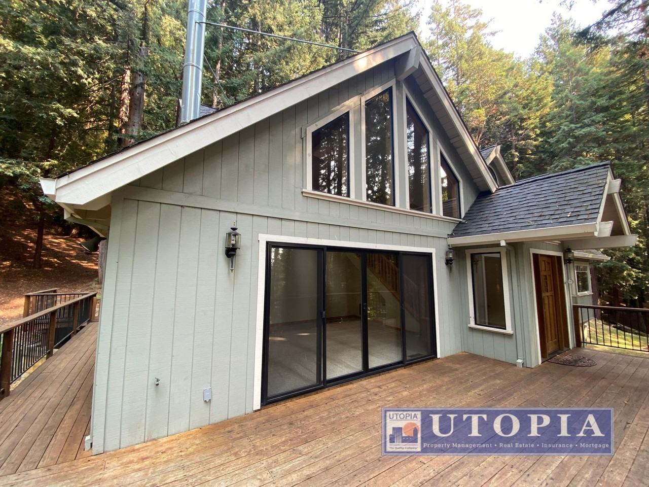 255 Hawks Hill Rd - Photo 3 of 36