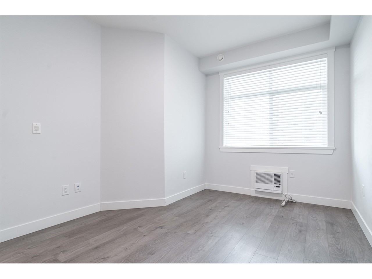 20696 Eastleigh Crescent #214 - Photo 6 of 21