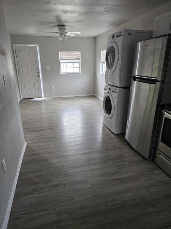 2115 Waco St - Photo 4 of 8