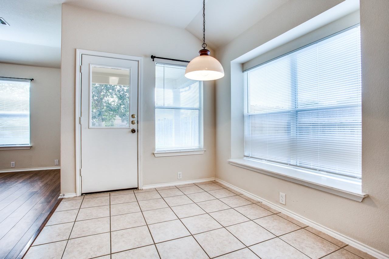 612 Arrowood Place #1 - Photo 3 of 35