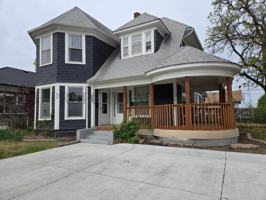 featured image of 303 S Poplar St #B