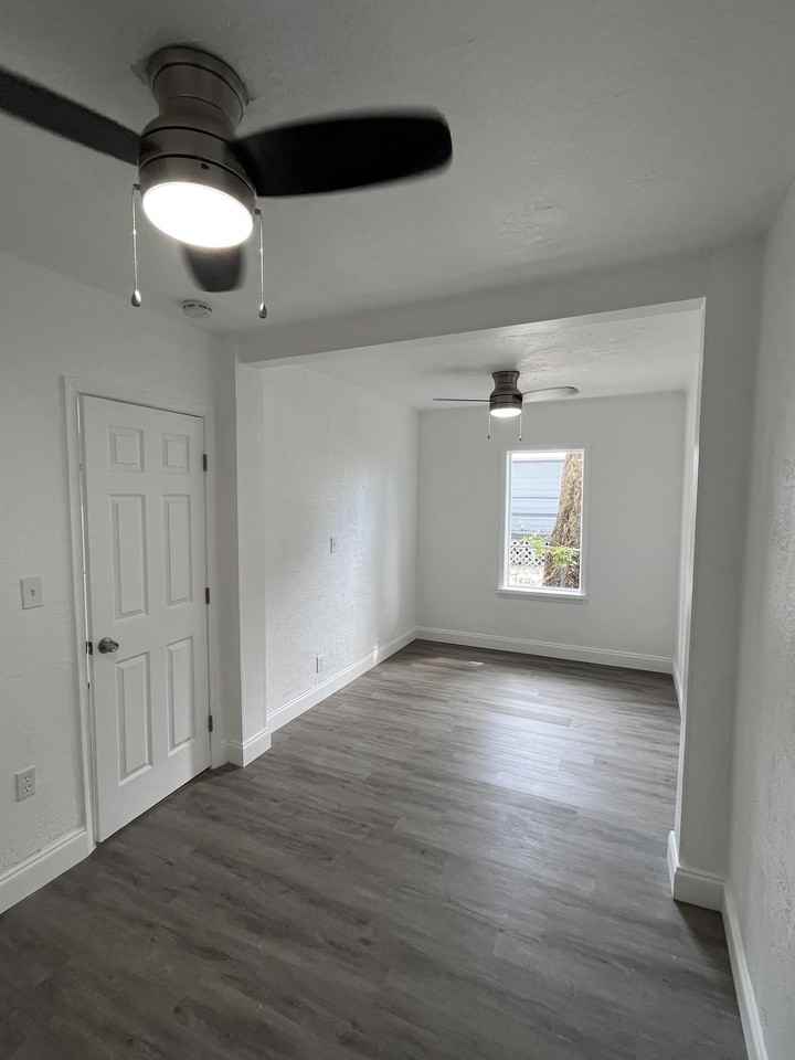 615 Dora St #A - Photo 3 of 12
