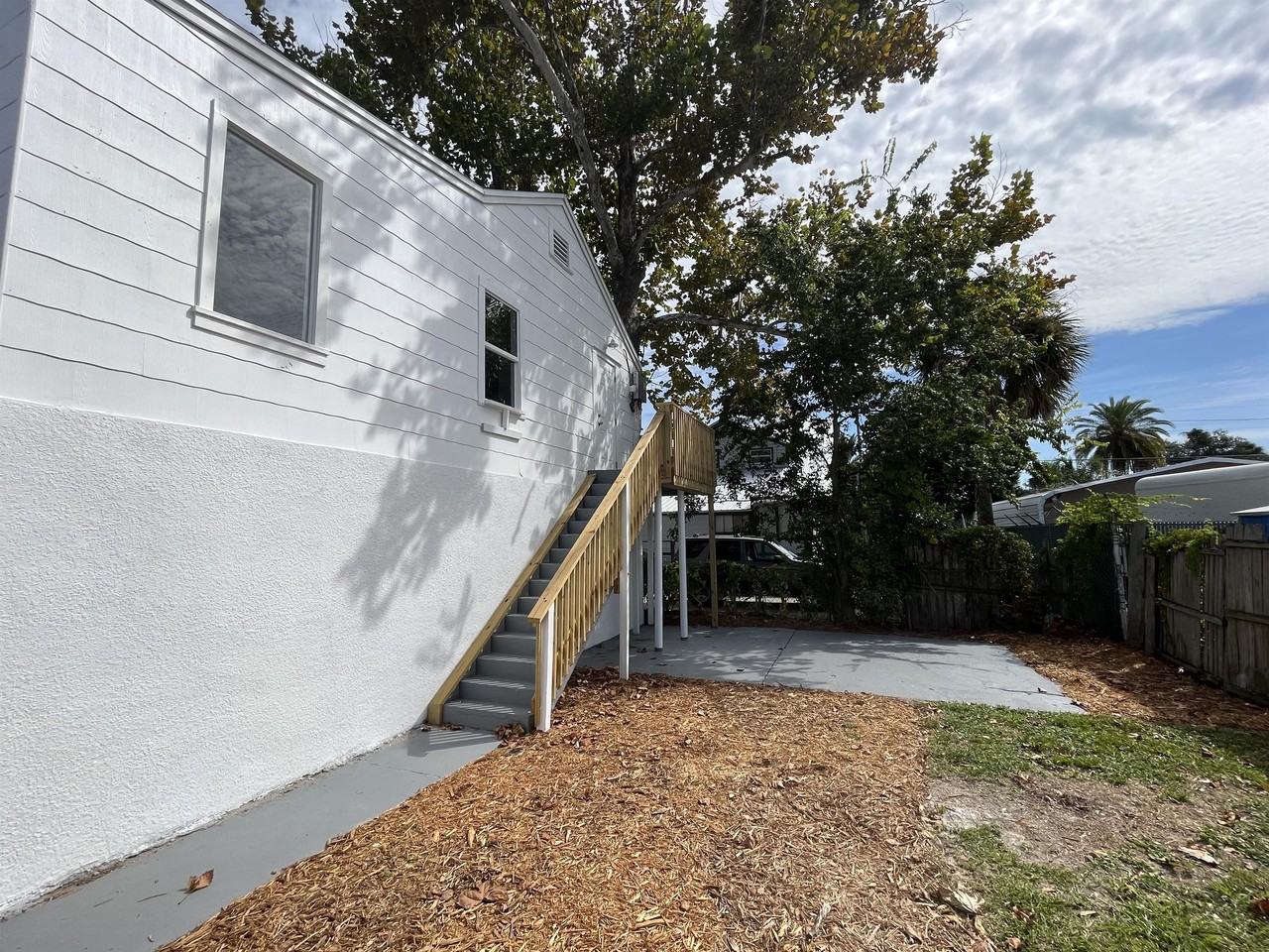 615 Dora St #A - Photo 4 of 12