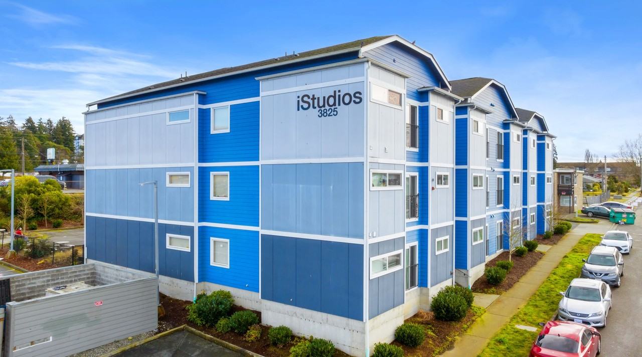 iStudios - Photo 2 of 12