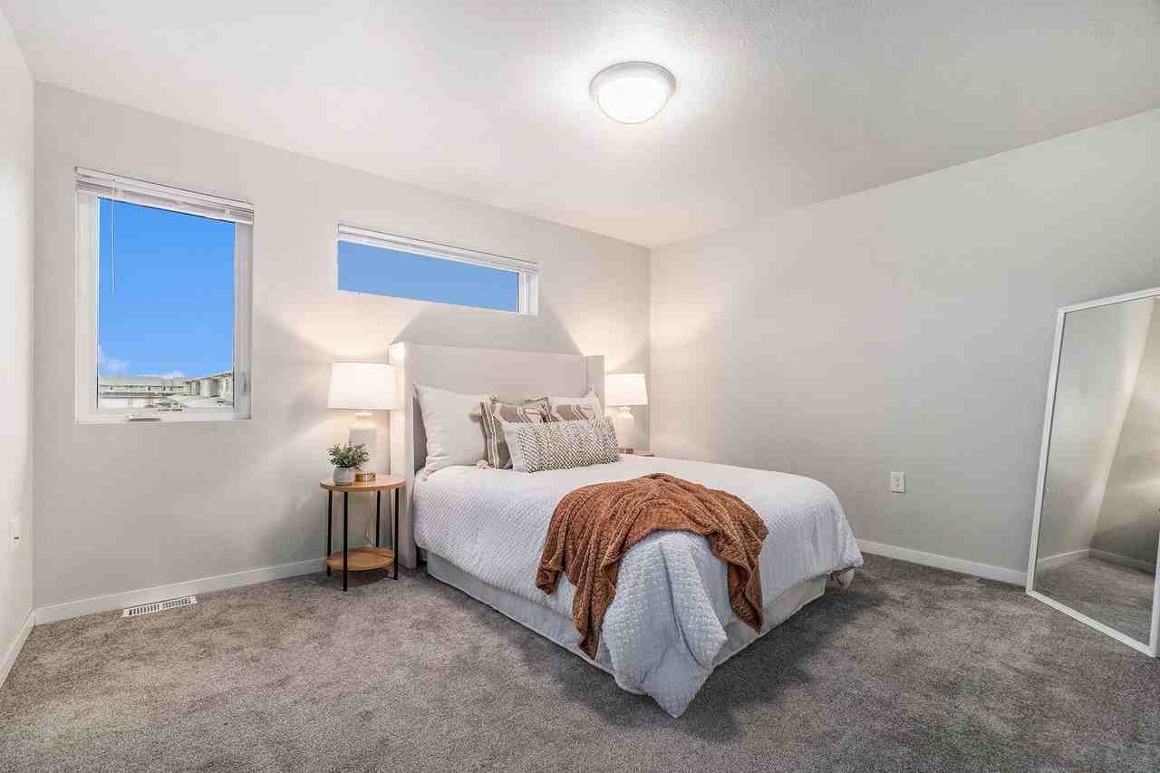 The Slate - Photo 4 of 20