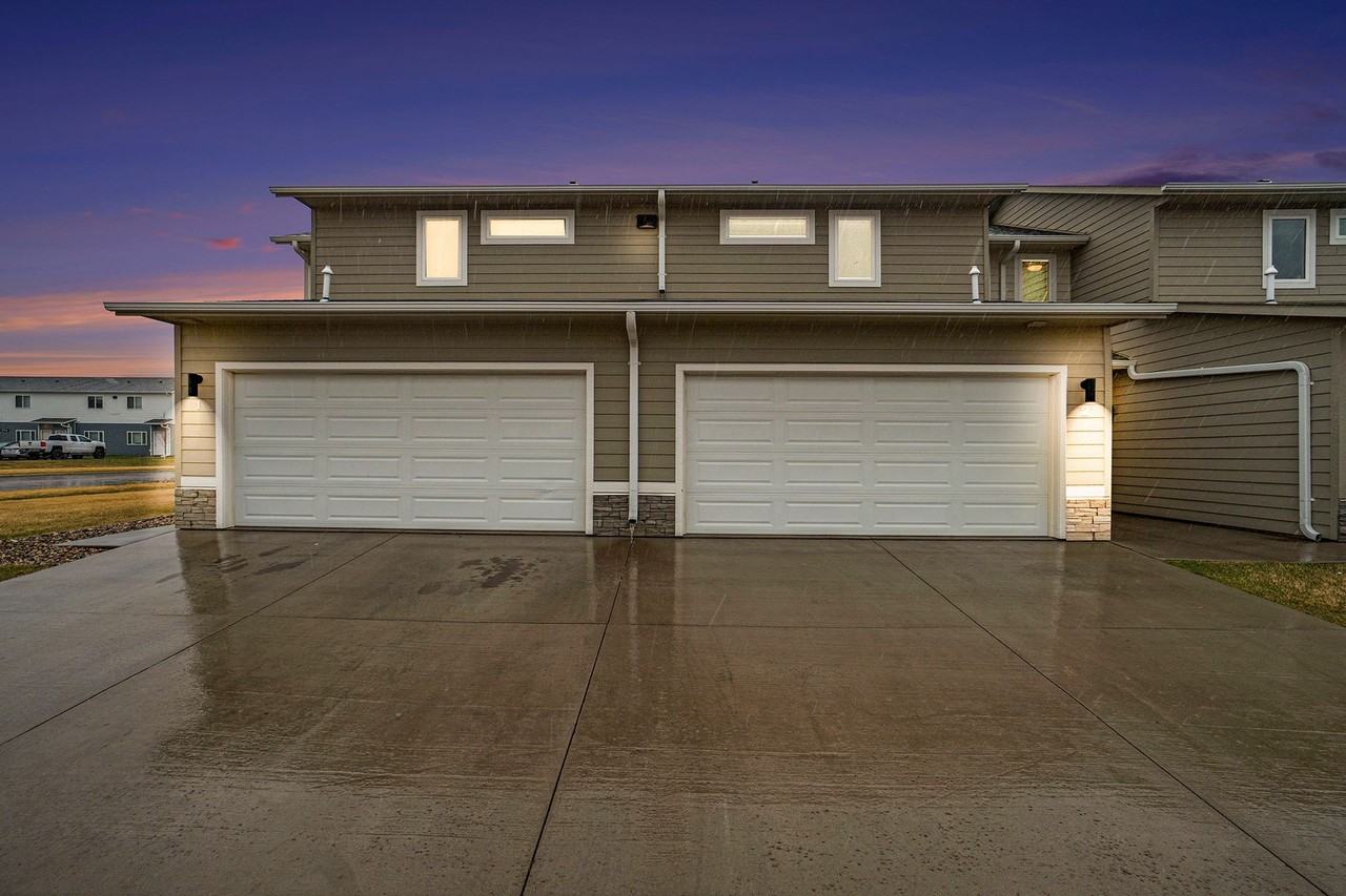 The Slate - Photo 5 of 20