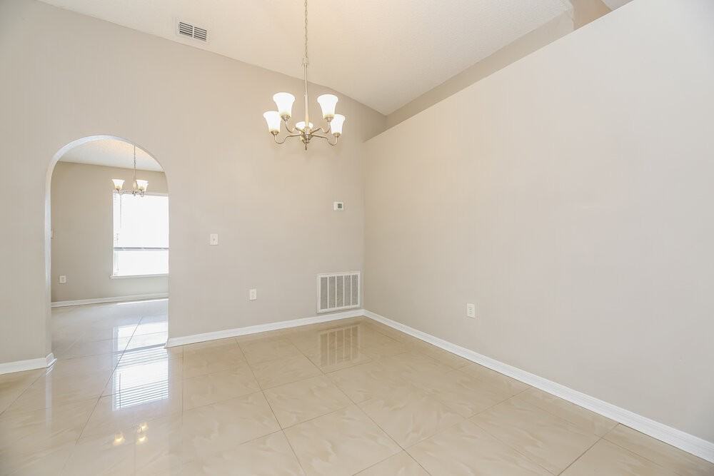 10373 Marsh Hawk Dr - Photo 5 of 16