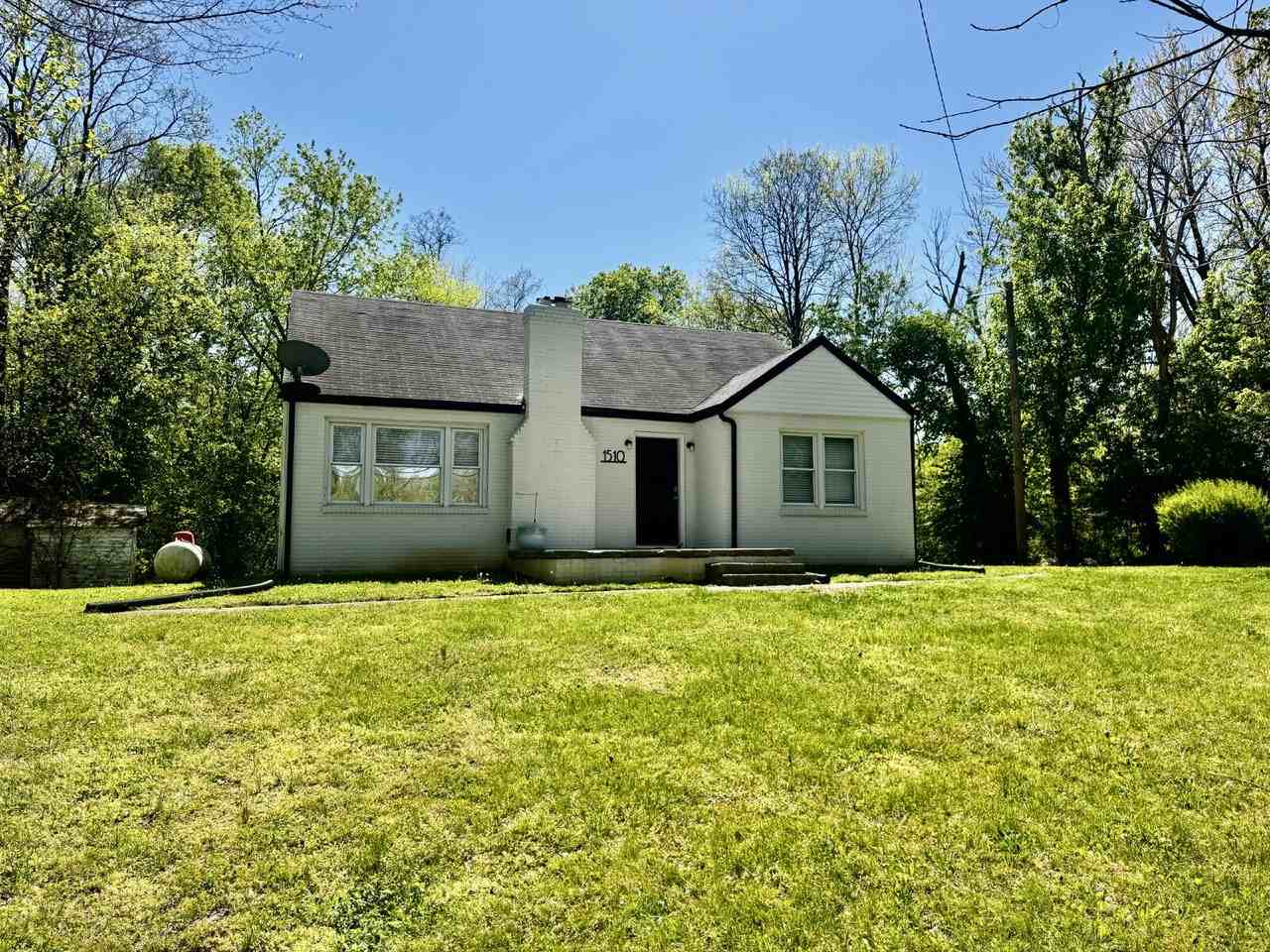 1510 Zinc Plant Rd - Photo 3 of 27