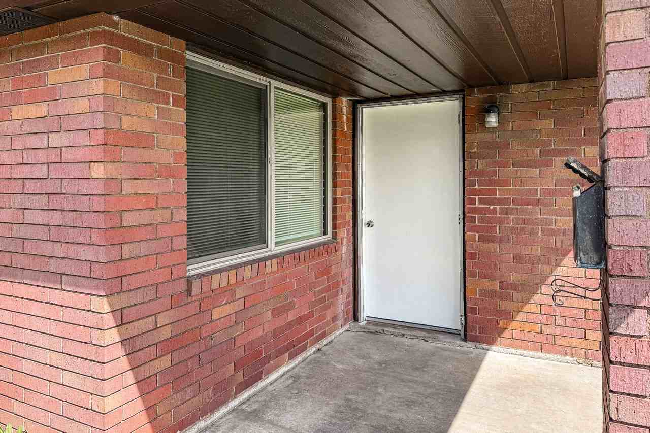 Single-Story Duplex in Kennewick - Photo 2 of 5
