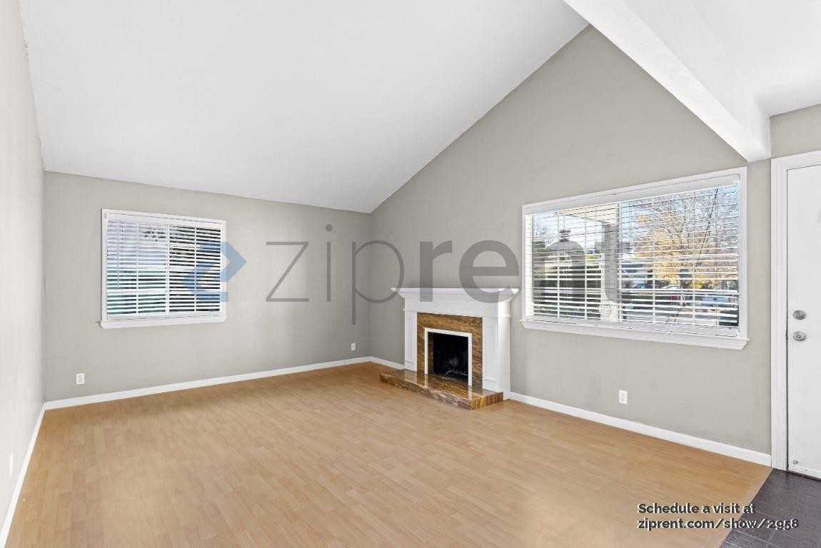 4252 Gordon St - Photo 3 of 17