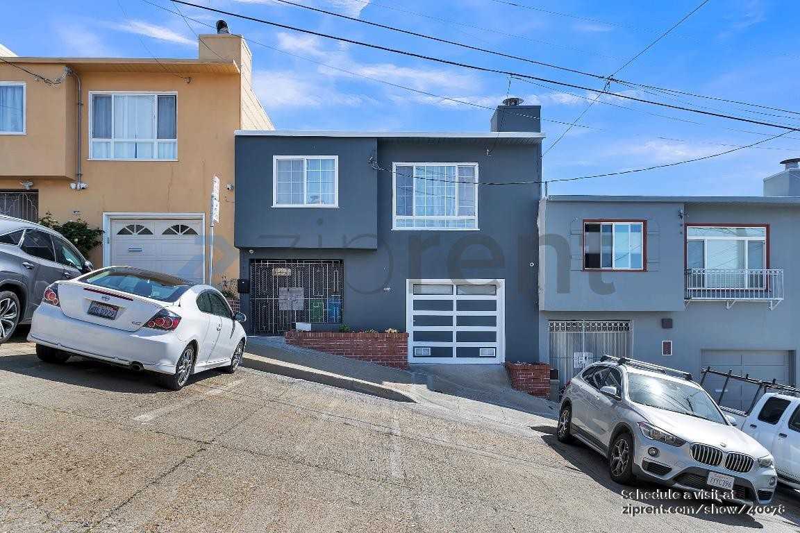 1387 Goettingen St - Photo 2 of 18