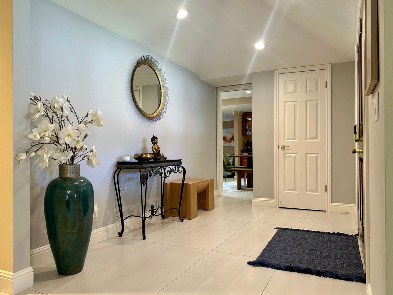 2277 Gunar Dr - Photo 3 of 39