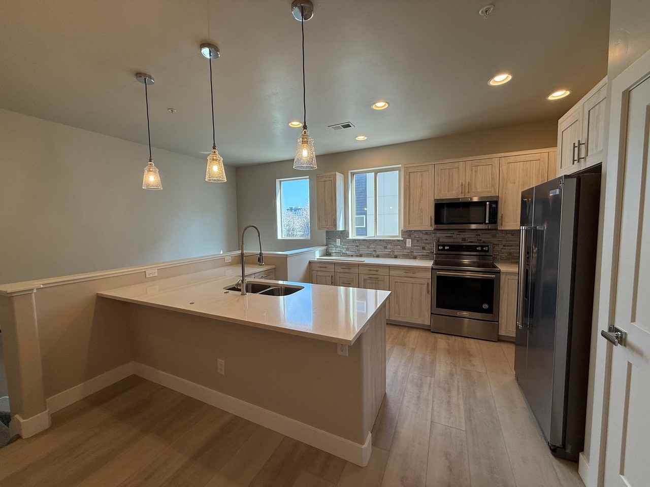 1656 Julian St - Photo 6 of 24