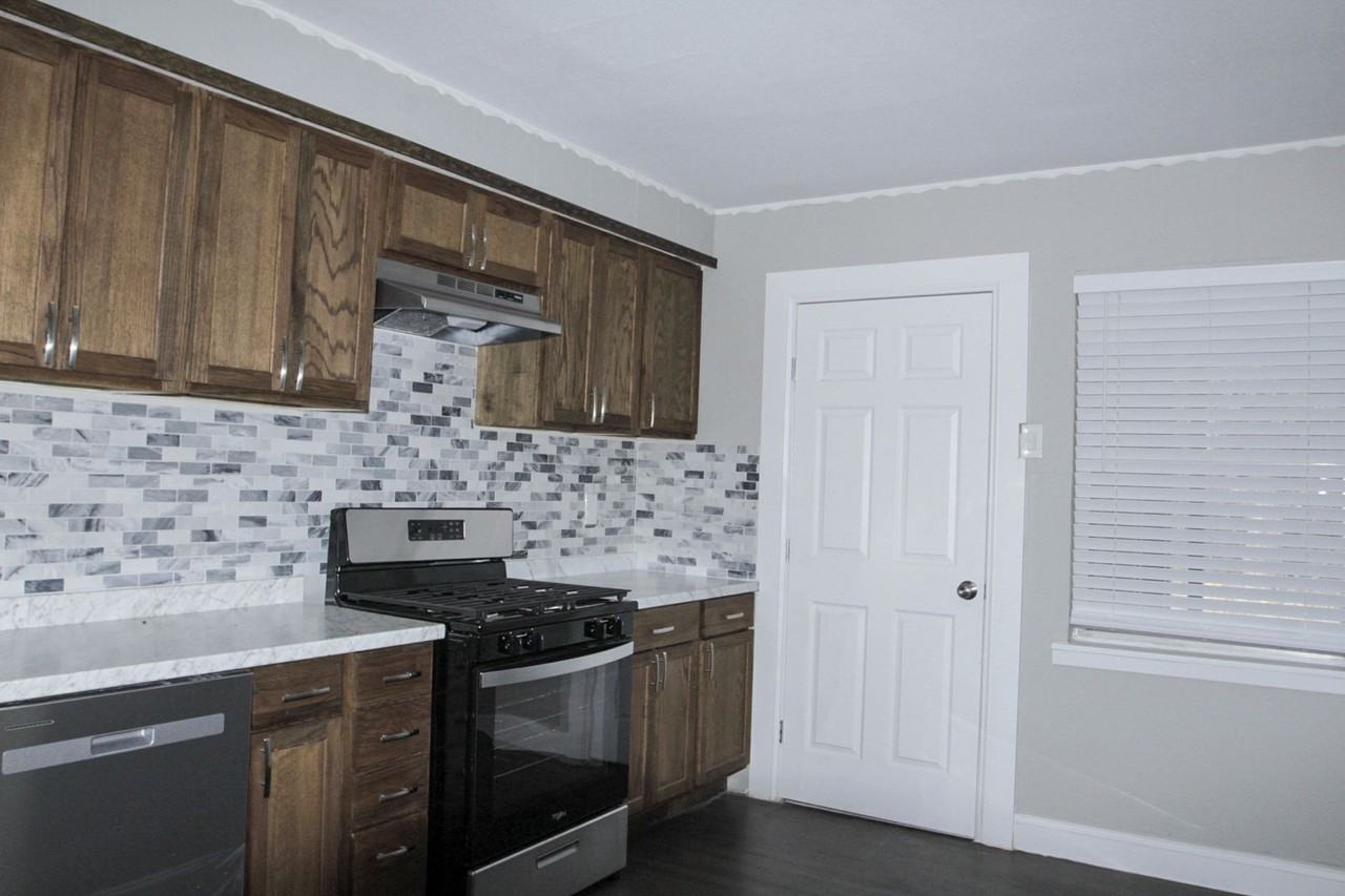 6713 Pecan Park Dr - Photo 3 of 23