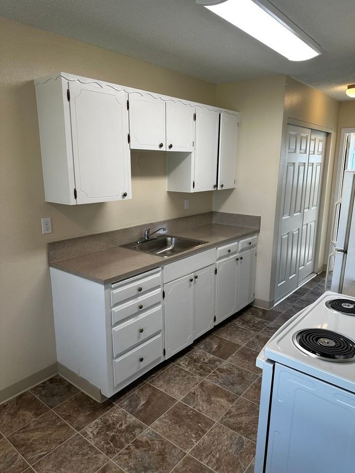 105-Cascade Village on 125th LLC - Photo 4 of 30