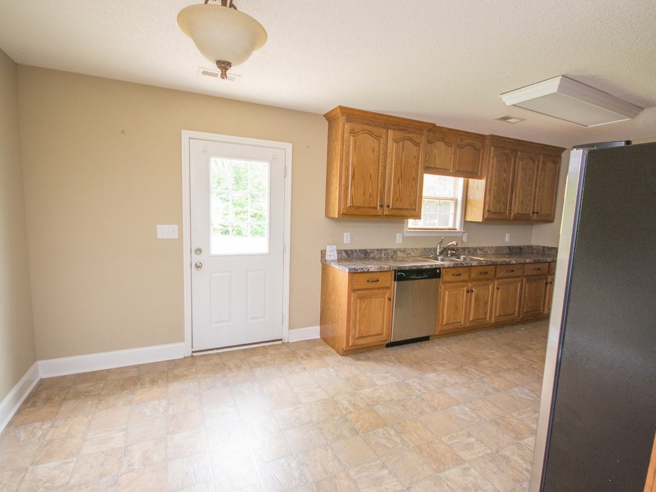 26432 6th St - Photo 3 of 11