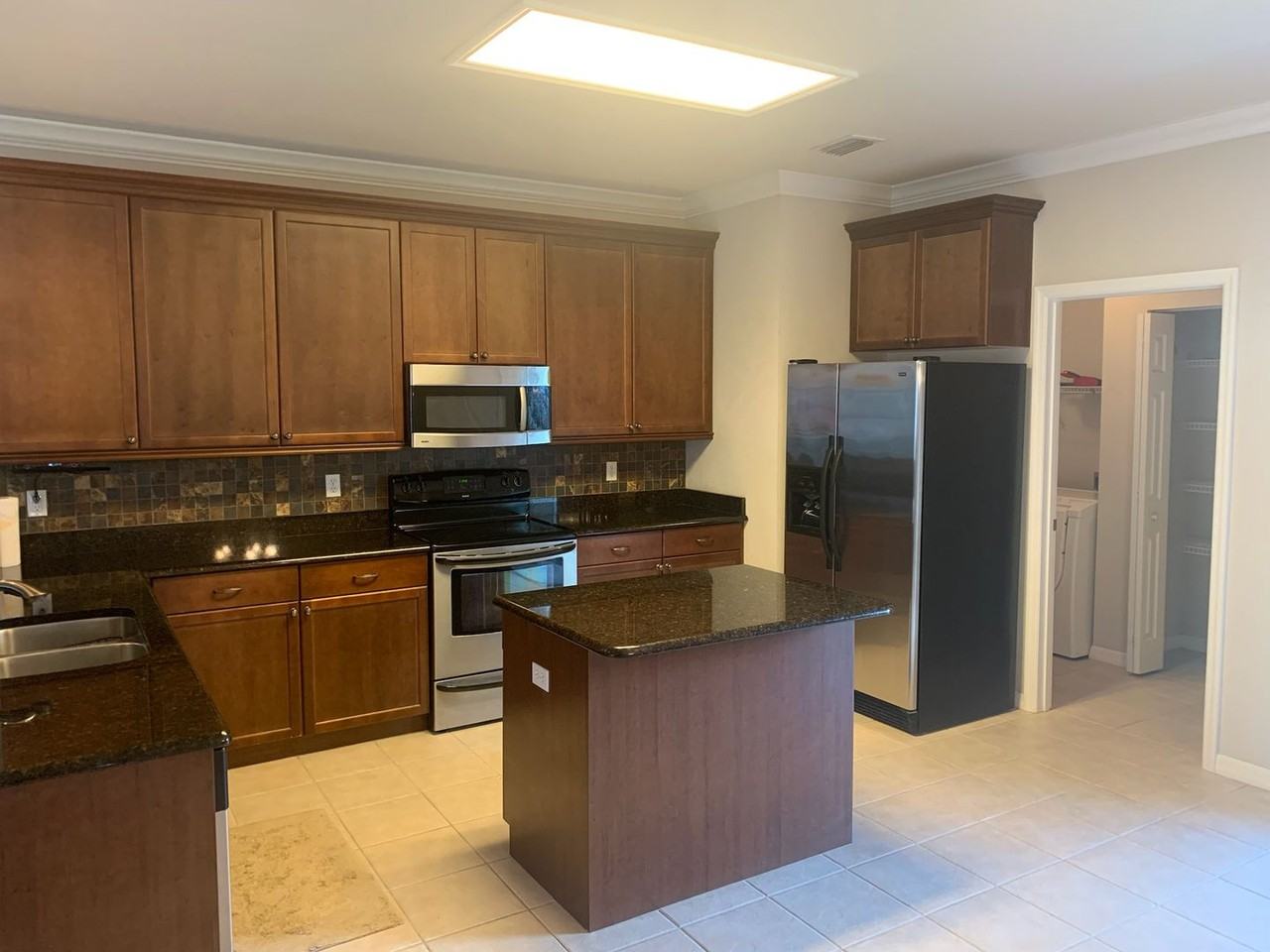 9862 Nw 18th Rd - Photo 3 of 22