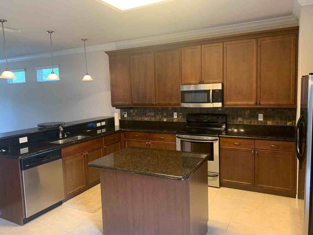 9862 Nw 18th Rd - Photo 4 of 22