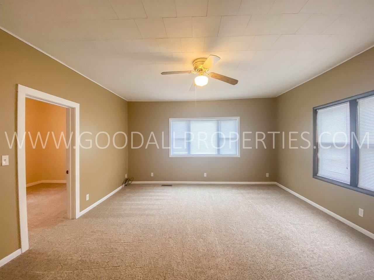 202 S 11th St - Photo 5 of 16