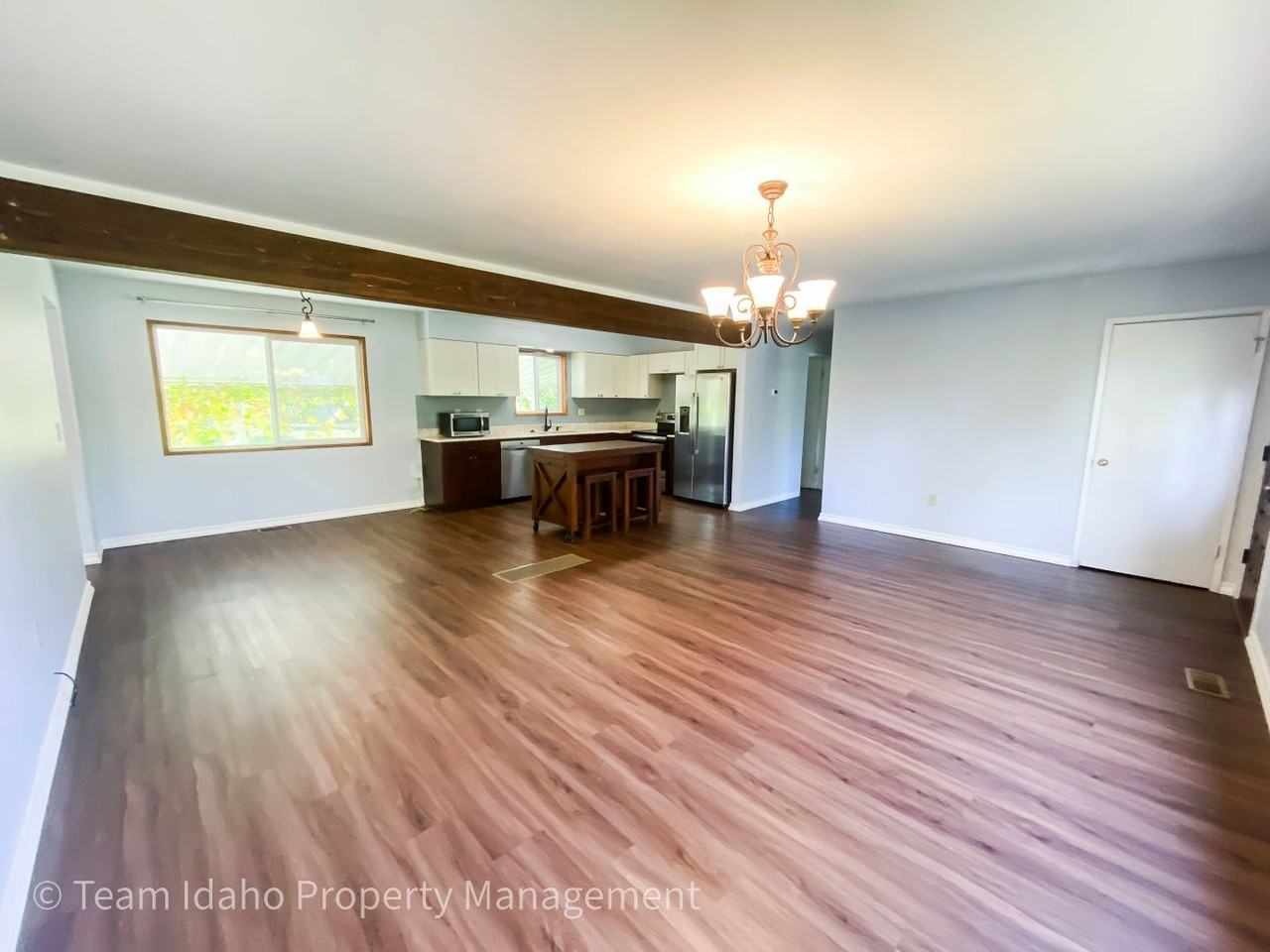 819 S Blaine St - Photo 3 of 40