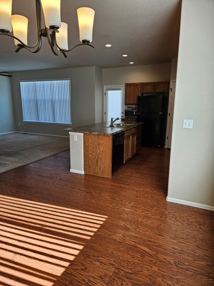 1628 104th Avenue Pl - Photo 6 of 33