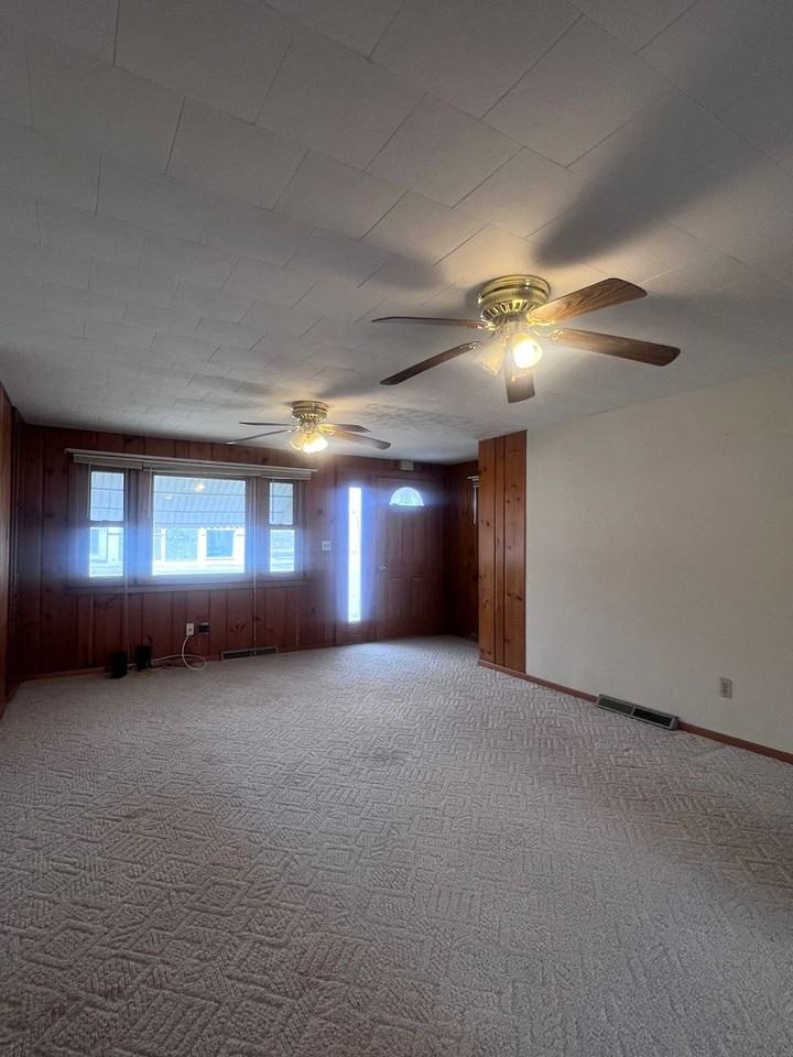 2120 Broadway St S - Photo 5 of 15
