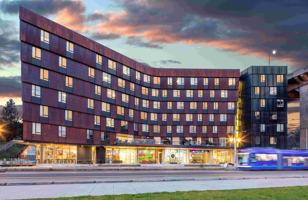 featured image of 3155 S Moody Ave