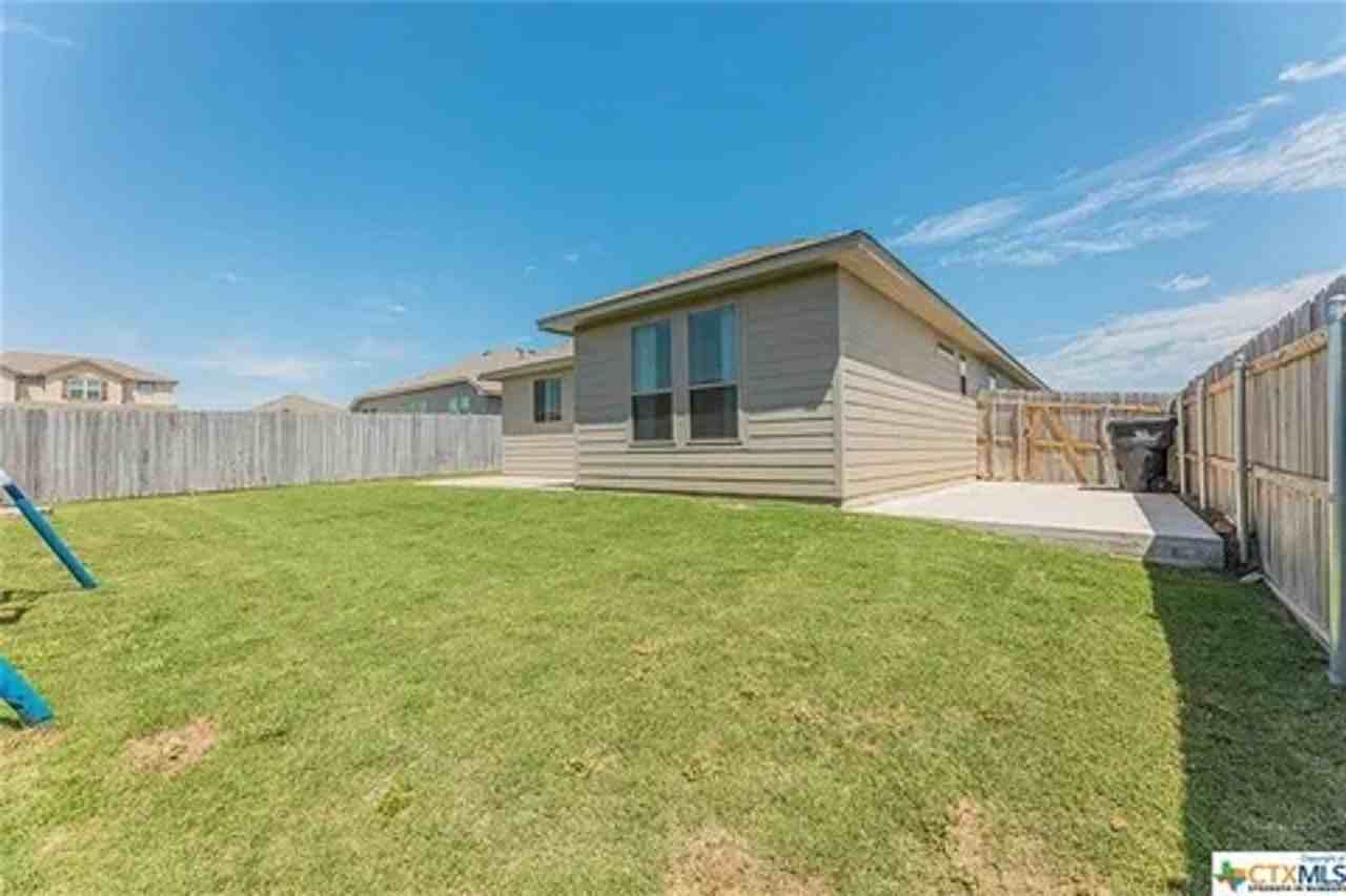 7445 Mossy Ridge Ln - Photo 5 of 29