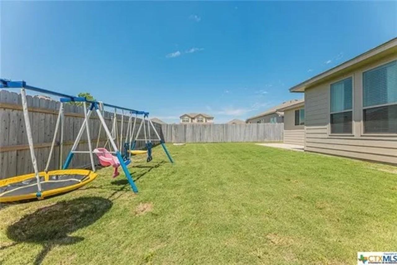 7445 Mossy Ridge Ln - Photo 6 of 29