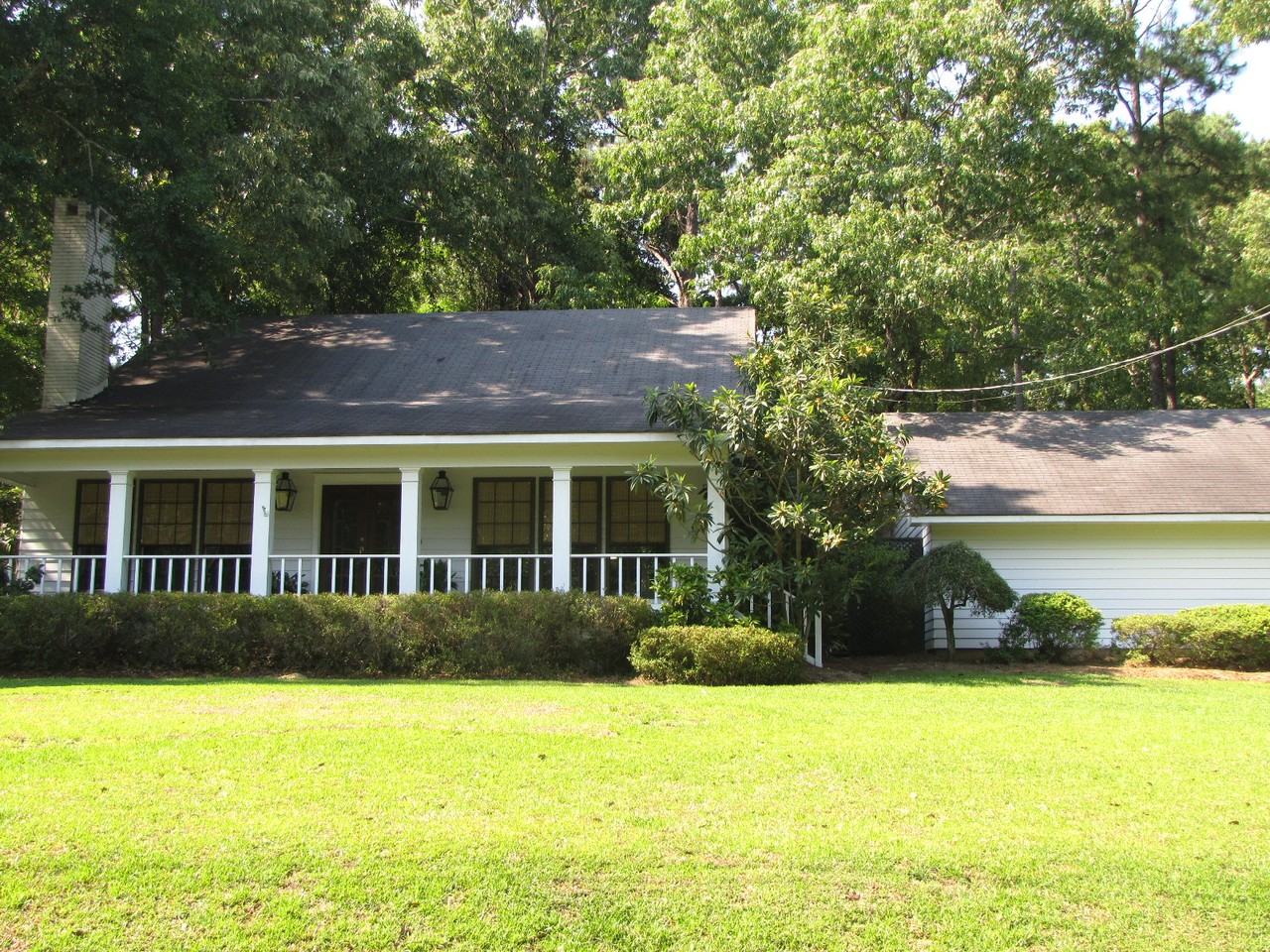 7125 Forest Park Dr - Photo 2 of 11