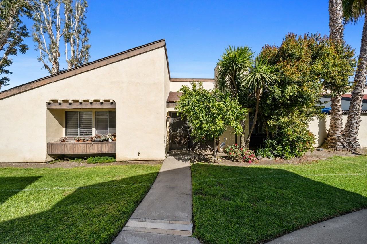 31461 Sundance Dr - Photo 2 of 20