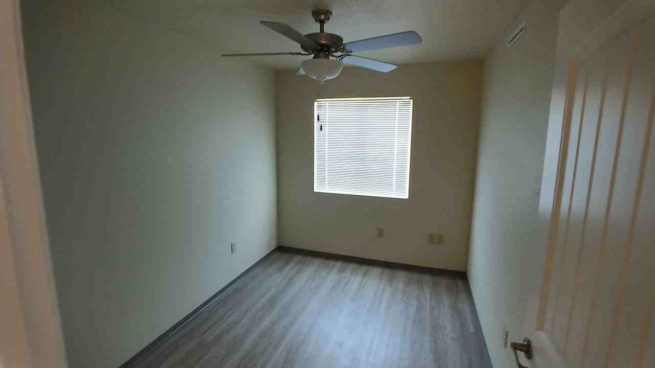 13350 - Photo 3 of 3